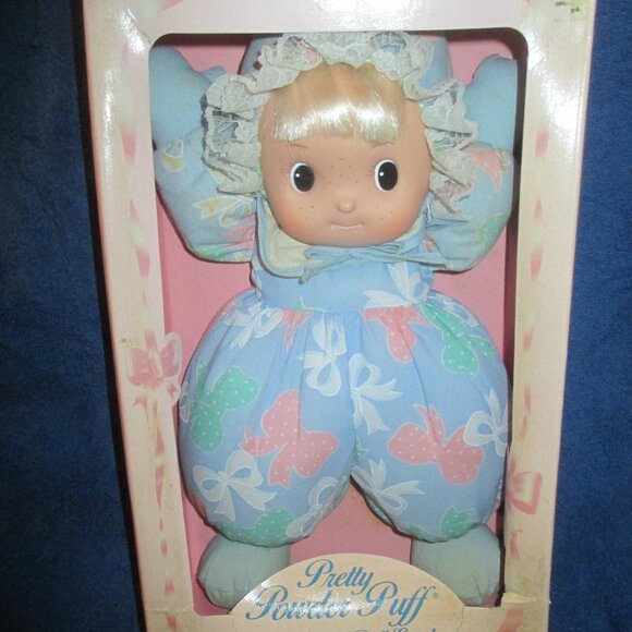 Vintage Uneeda Pretty Powder Puff Doll The Softest Doll Ever NEW IN UNOPENED BOX - Picture 1 of 3